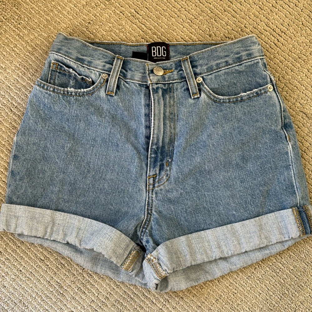 BDG mom high rise shorts